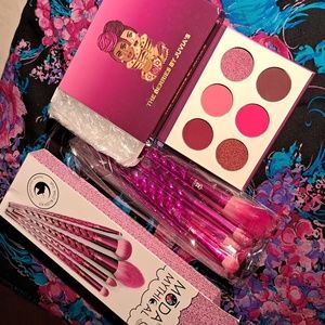 Berries & Brushes Duo